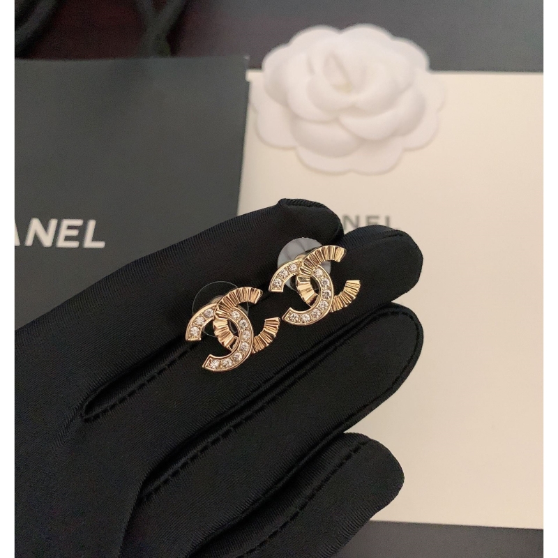 Ch**el earrings